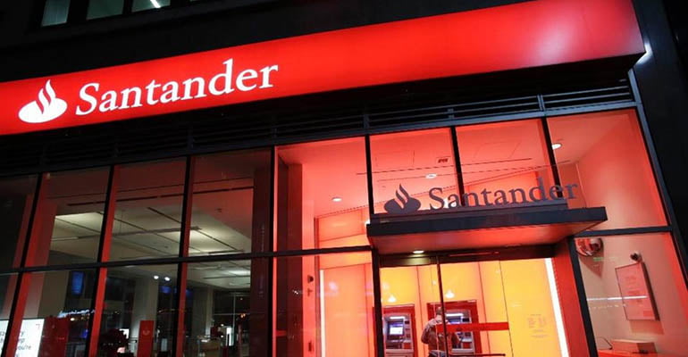 Santander lucra R$ 7,2 bilhões em 2017 e segue DEMITINDO