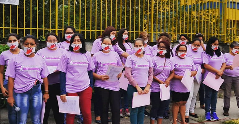 Unificados realiza ato na porta da fábrica Yamá no Dia das Mulheres