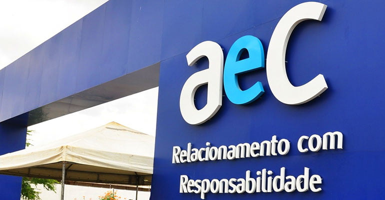 AEC Centro de Contatos condenada por limitar ida ao banheiro